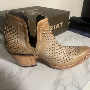 Ariat Dixon Booties
